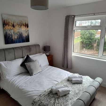 Wavertree Drive 3 Bed Contractor Home In Leicester Exterior foto
