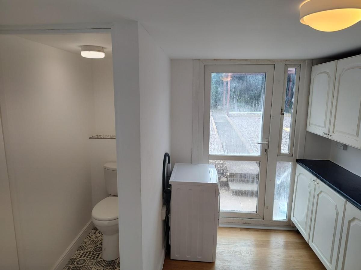 Wavertree Drive 3 Bed Contractor Home In Leicester Exterior foto